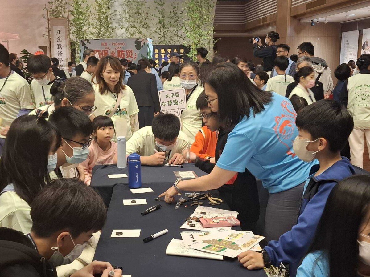 ▲環保防災勇士PK賽-防災團與環教團設攤。(圖/中市府提供)