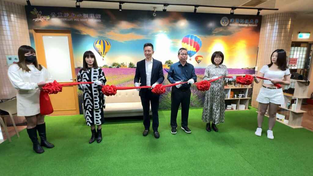 ▲建國科大美容系與知名身心調理館攜手合作，香熏緻身心調理館剪綵儀式。（記者林明佑攝）
