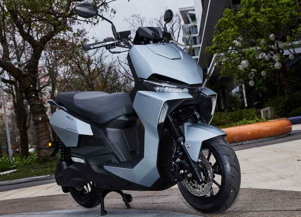 2月機車市場低迷唯獨KYMCO逆勢成長 RTS R 165獨秀逆襲銷售火爆 225