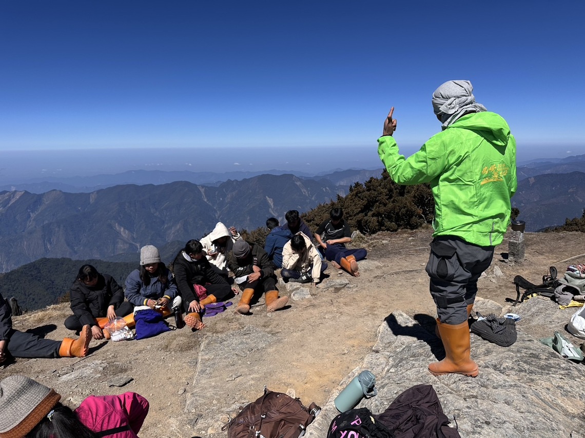 桃源國中「山野教育」挑戰百岳南橫F4 「不要害怕山沒有路,要相信你的腳踩得住!」