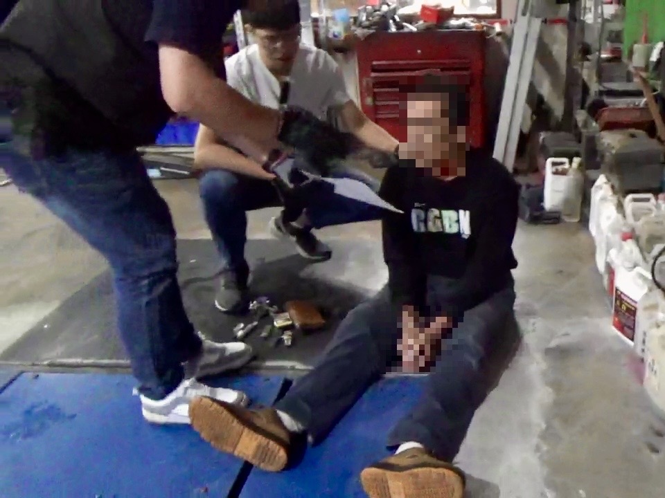▲日租小木屋暗藏大量毒品，南市刑大直搗毒窟逮毒犯。（圖／台南市警察局提供）