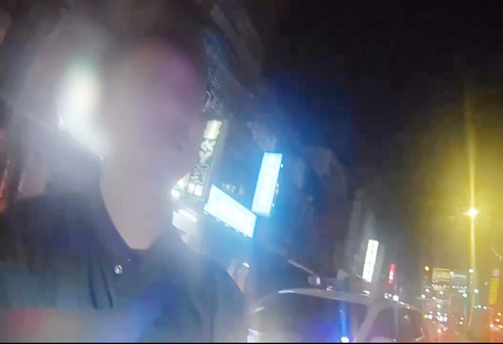 無照又懸掛爸爸車牌開車 警查獲男子直呼「這下慘了」 203 248250306a03