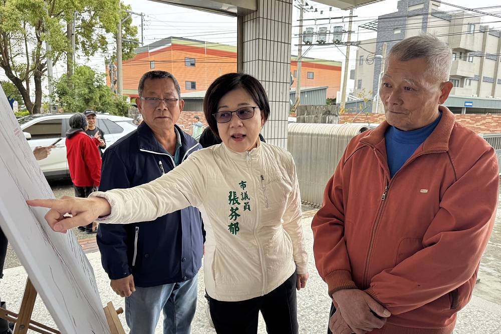 霧峰四德里自來水普及率僅54.97% 何欣純爭取補助、張芬郁籲市民申請 196 霧峰四德里自來水普及率僅54.97% 何欣純爭取補助、張芬郁籲市民申請 195
