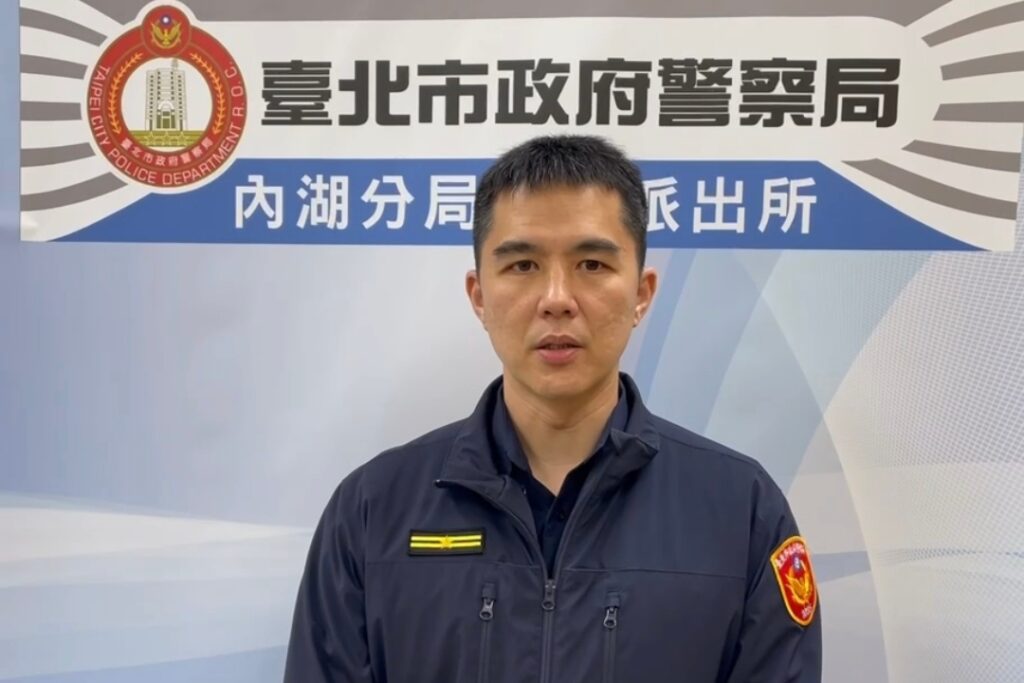 內湖警深夜勤盤查  驚緝土製爆裂物及喪屍煙彈