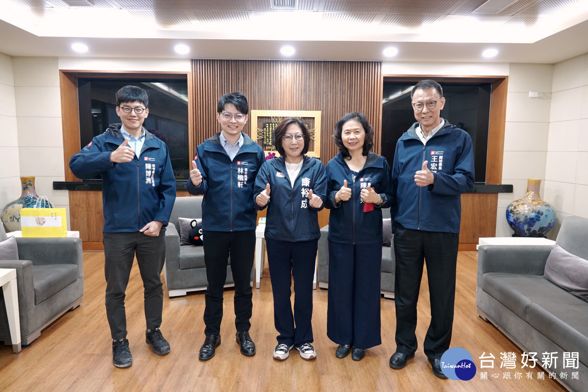 ▲高市府新任首長拜會高雄市議會，議長康裕成表達高度期許。