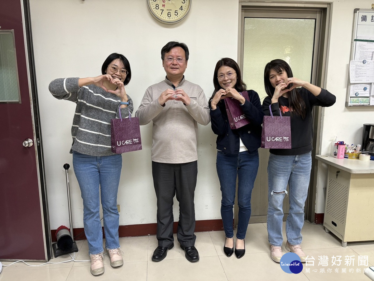 田中警分局慶祝婦女節 贈送女性同仁面膜慰勞