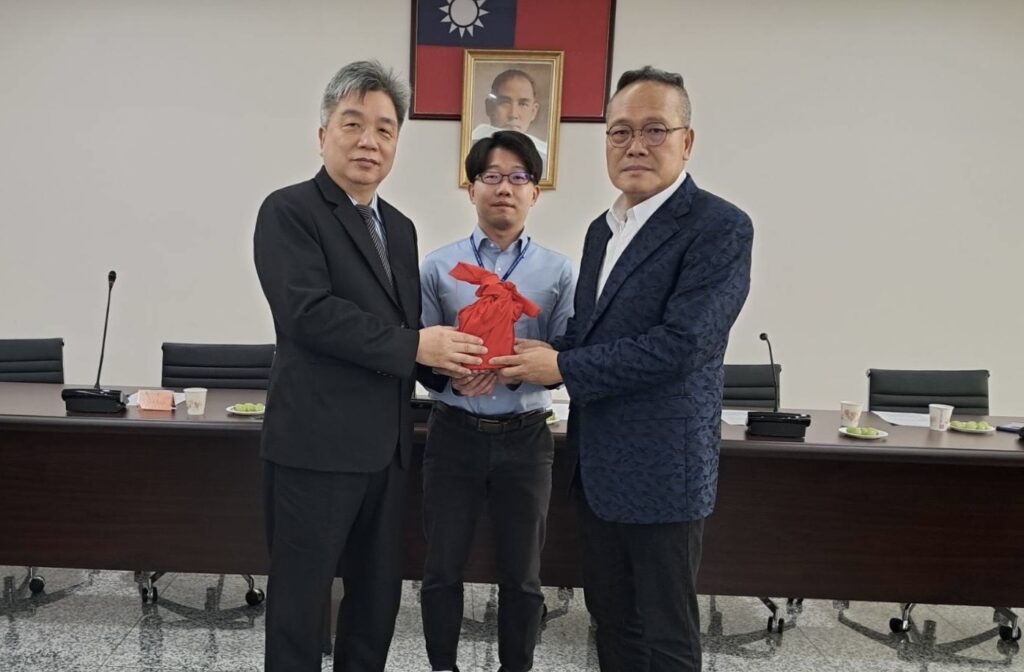 市議員換跑道   陳成添當選台中地區農會理事長