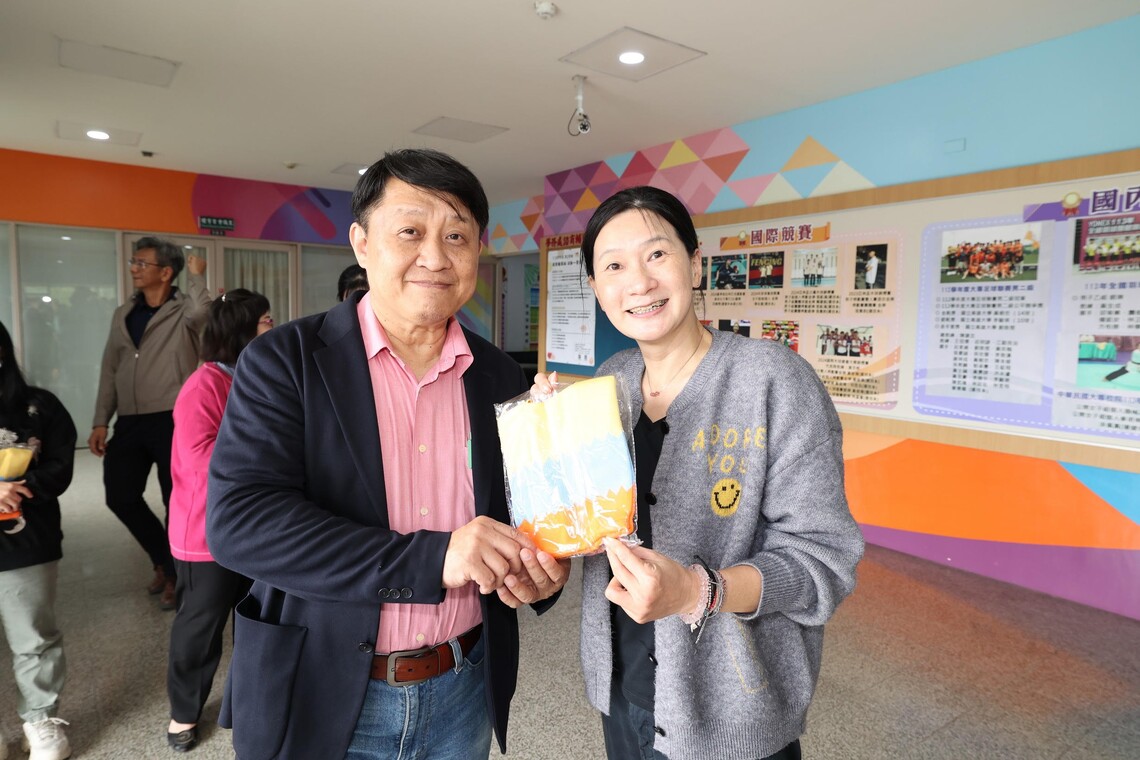 漾新聞 | 高雄大學婦女節致敬女性 送上幸福提袋傳遞溫暖