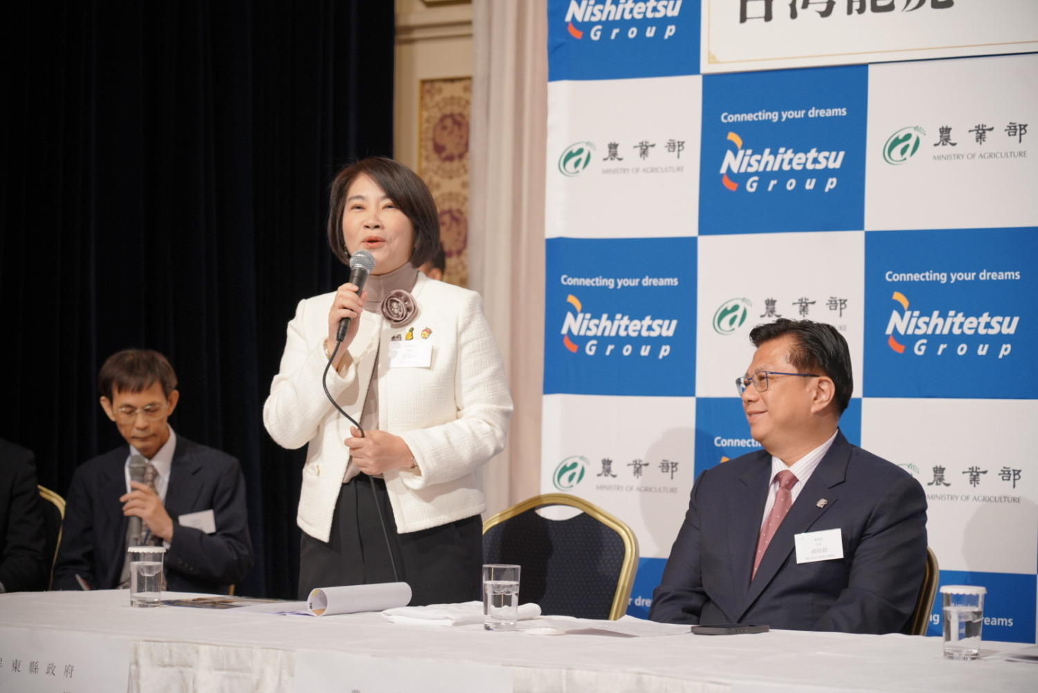 屏東龍虎斑登上日本西鐵觀光列車 周春米客串列車長大力推薦