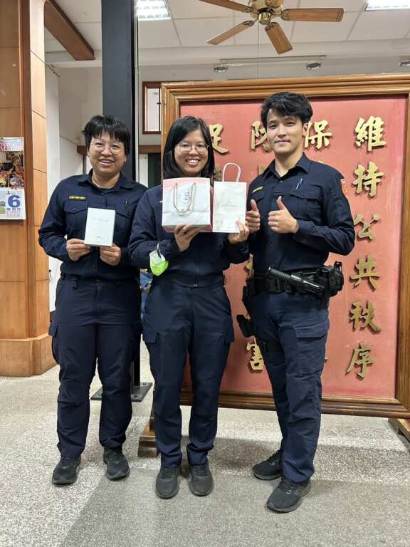 653b0e78f83ac2b8c7ec3da827785a2d傳遞關懷第一線員警，能感受到來自組織的溫暖。(記者廖承恩翻攝)