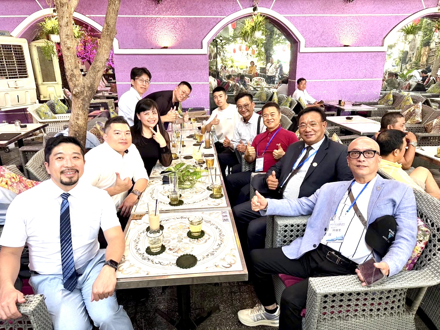 新創總會團體聯誼會請益海外楷模大發食品許玉林(Dai Phat Food Co., Ltd.)(右三)落地越南內銷經驗分享。(圖/新創總會團體會員聯誼會提供)