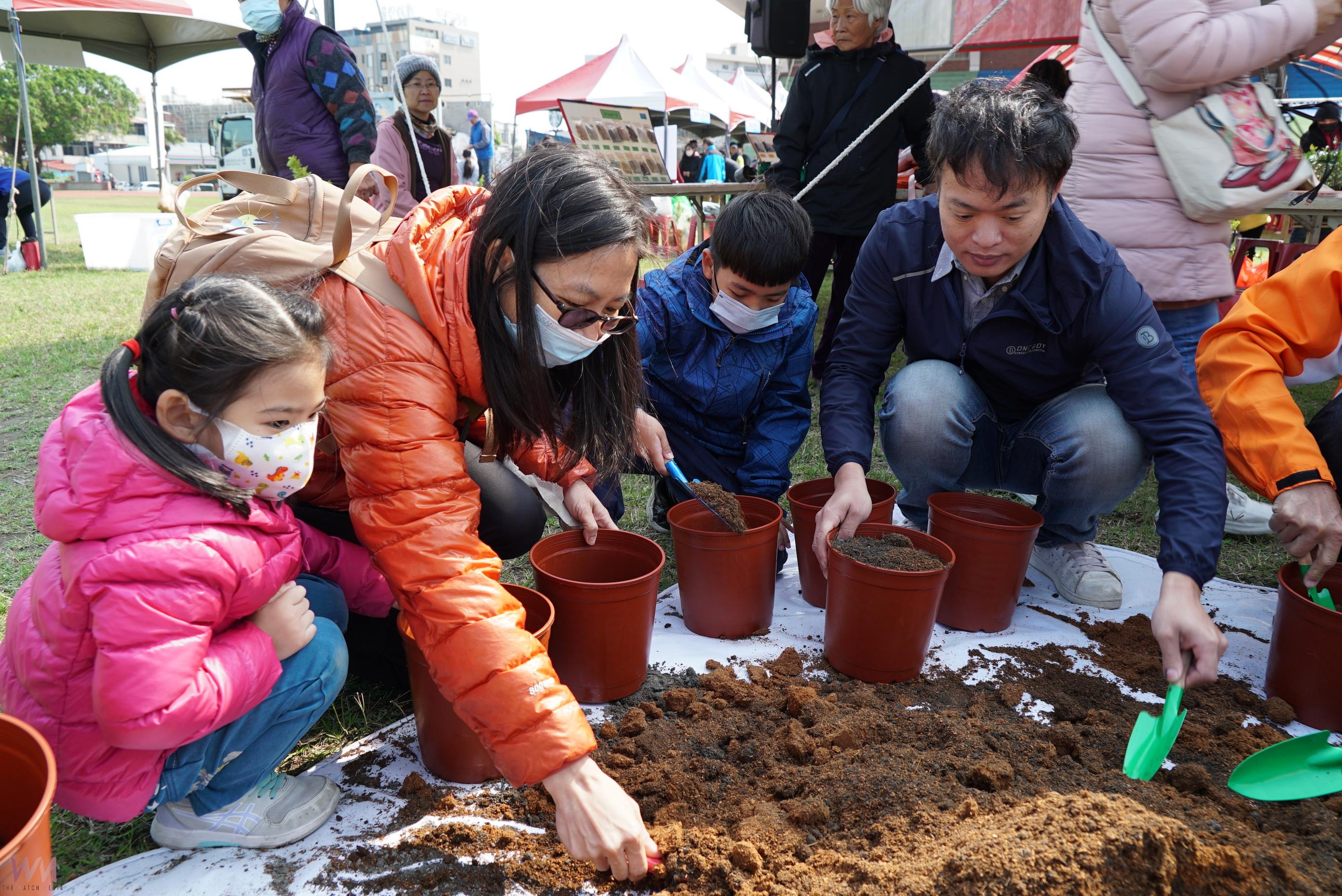 (有影片)/種下希望,守護地球 鹿港植樹節 綠意滿城 為地球種下希望 - https://www.watchmedia01.com