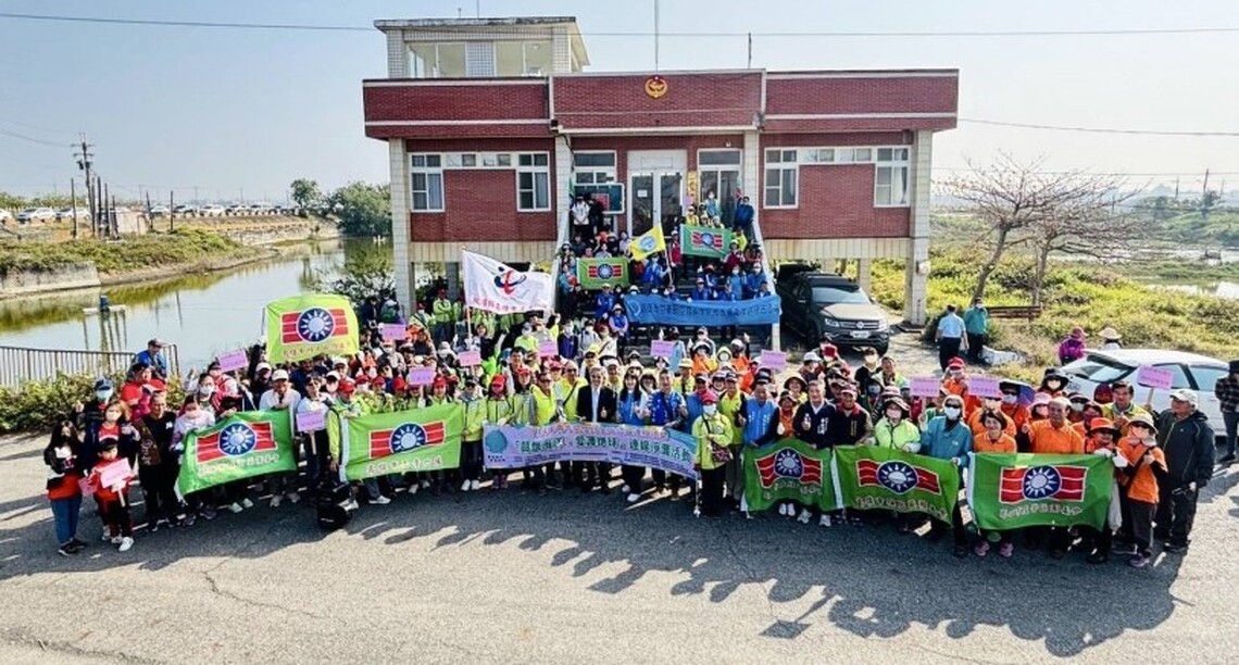 南北齊心,潔淨海洋 高雄市救國團青年節環保行動