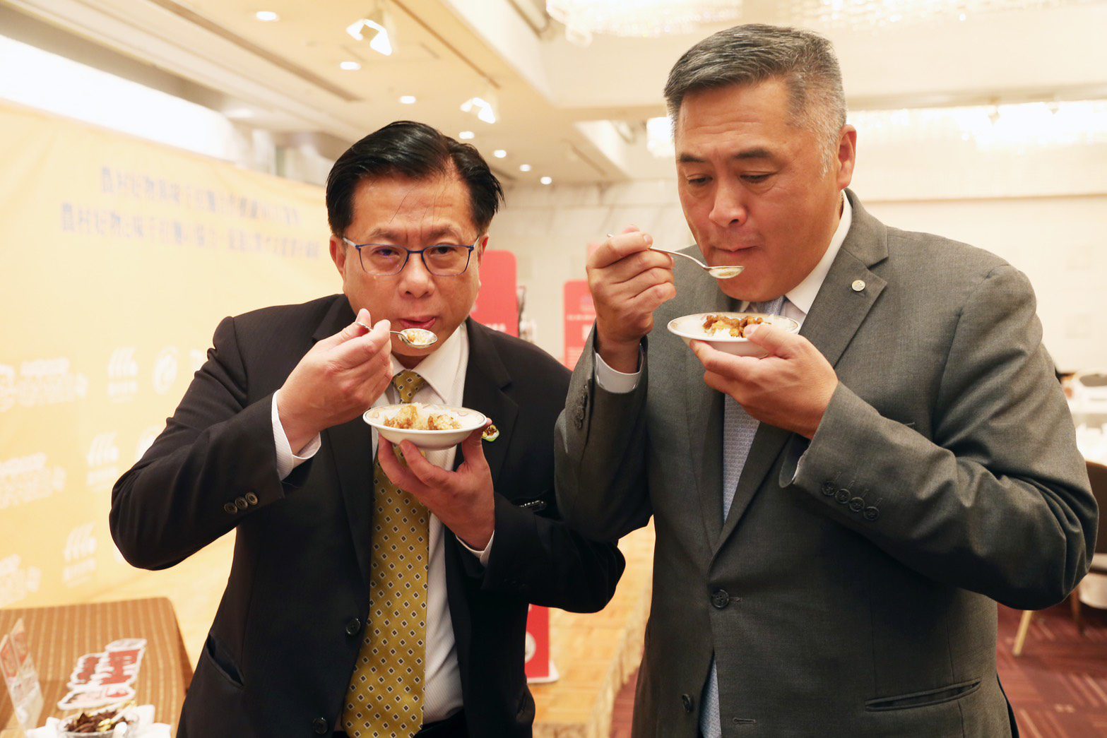 台灣農村好物首度進軍日本　滷肉燥罐頭等10款商品登上味千拉麵門市