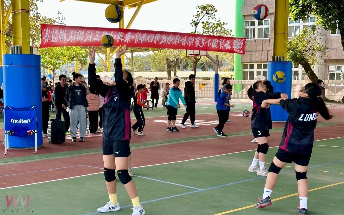 崙背國小光電綜合球場啟用　三校排球聯誼賽熱鬧登場 - https://www.watchmedia01.com