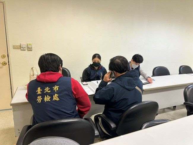 台北市府勞動檢查處10日派員對雲云科技公司實施勞動檢查。（圖／台北市府勞動局）