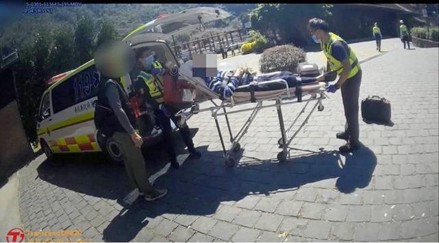 老翁旅途體力不支昏倒 集集警即時救援