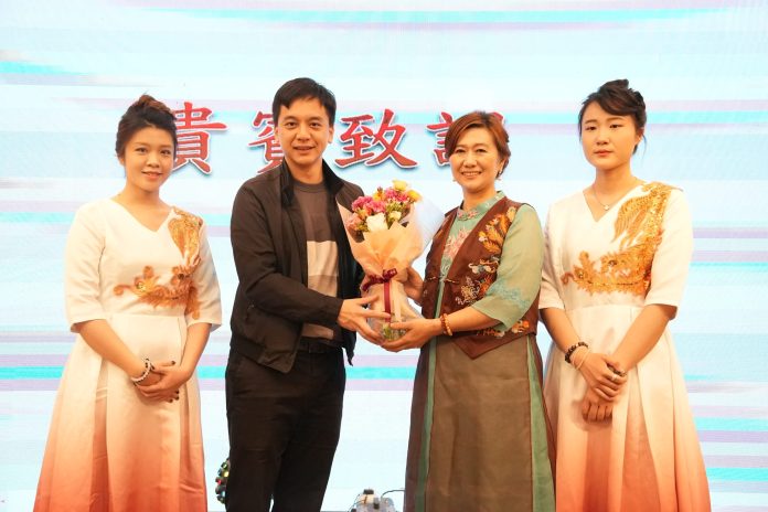 接棒蘆竹區民眾服務社理事長!劉玉靈誓言打造更美好社會 61 115411655 1 scaled