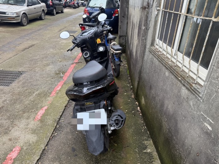 惡劣!灌膠怪客現身中壢 民眾機車鎖頭慘遭封死 59 12