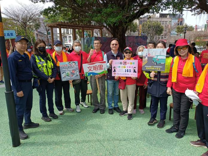 桃園都城隍爺遶境登場 警方交安識詐宣導護民眾平安 59 607453 0