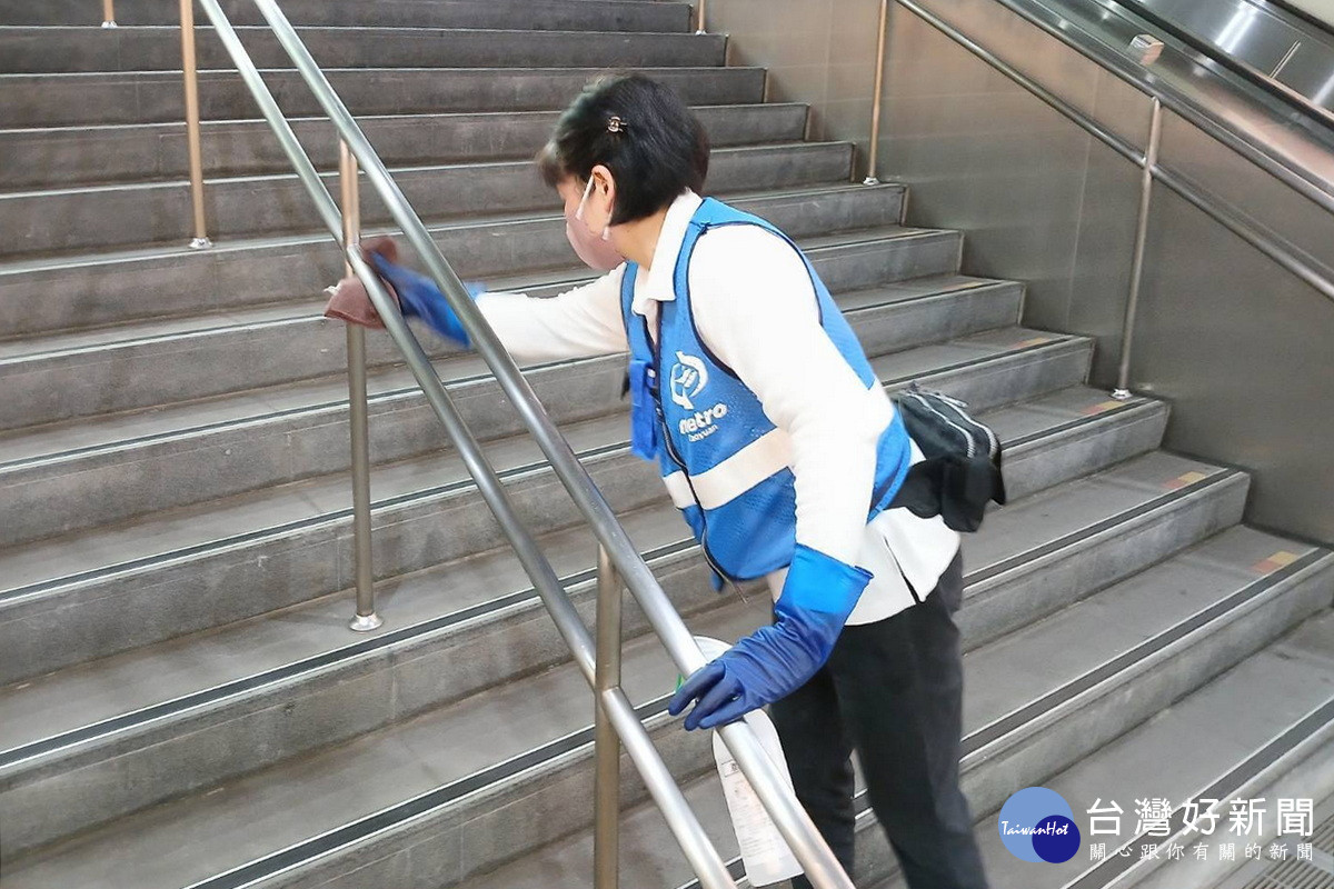 1例麻疹境外移入病例搭乘機場捷運,桃捷公司強化防疫措施及清消工作。