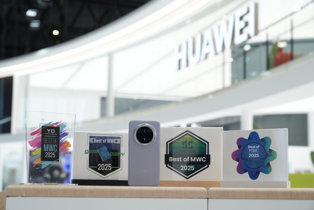 2025 MWC HUAWEI Mate 70 Pro 囊括4項媒體大獎