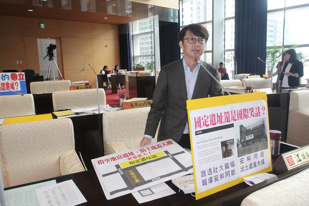 直指羅廷瑋耍官威讓洪孟楷背鍋 江肇國批:像個男人扛起來 210 直指羅廷瑋耍官威讓洪孟楷背鍋 江肇國批:像個男人扛起來 209