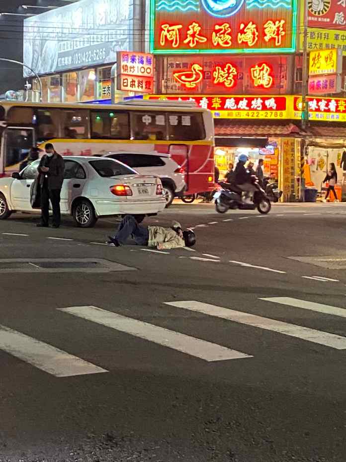 【有片】與左轉車碰撞 男騎士慘摔地上翻滾 58 482219945 9864097293610164 6382873016608074206 n