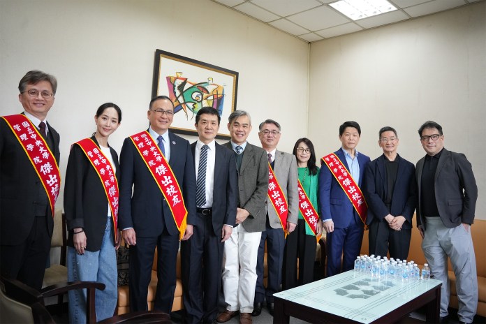 中央大學管理學院表揚傑出校友 女星張鈞甯也入列 72 1140311 03
