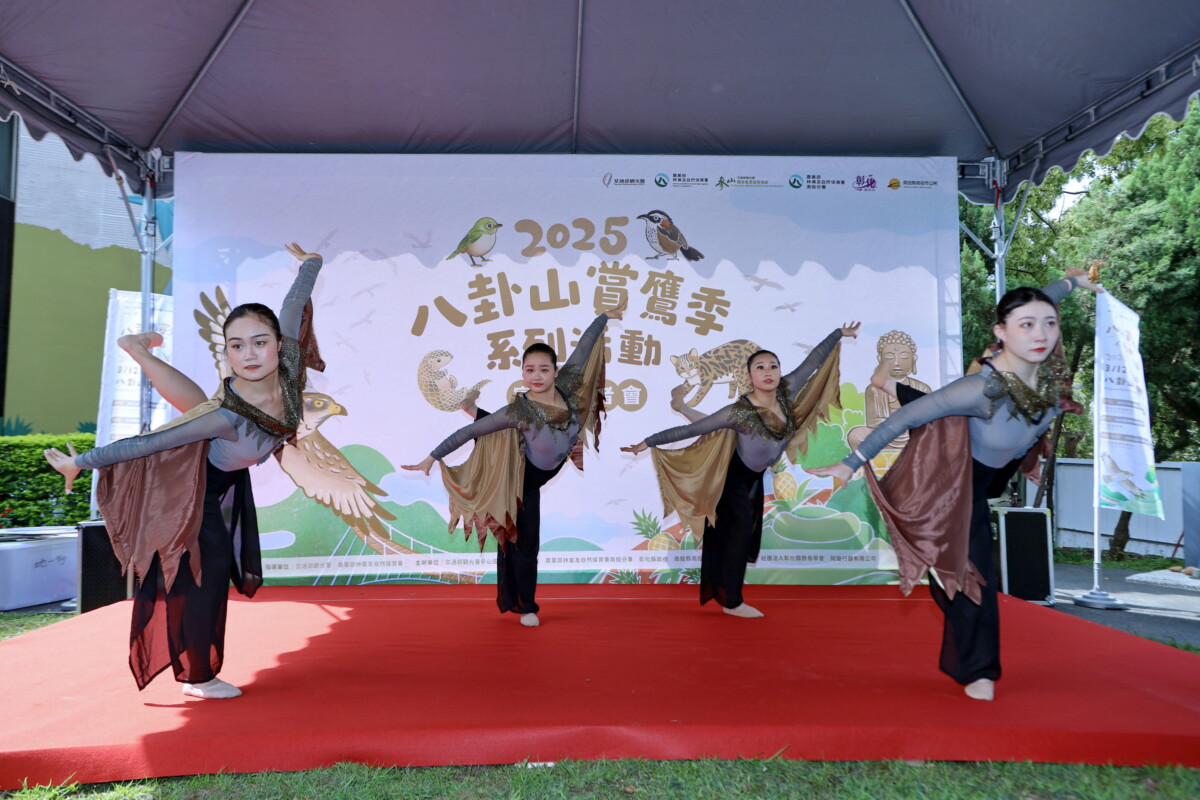 3ee4bc871346cde1cbf1b777e51da8e3