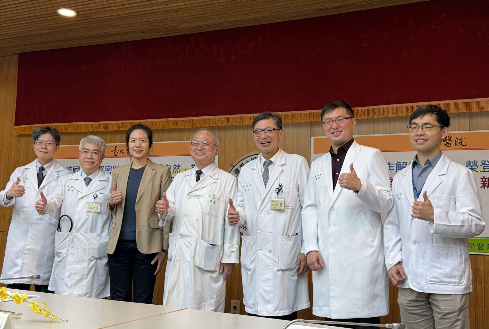 小細胞肺癌難存活一年 台大醫院破解惡性來自「癌細胞能自主發電」 208 小細胞肺癌難存活一年 台大醫院破解惡性來自「癌細胞能自主發電」 207