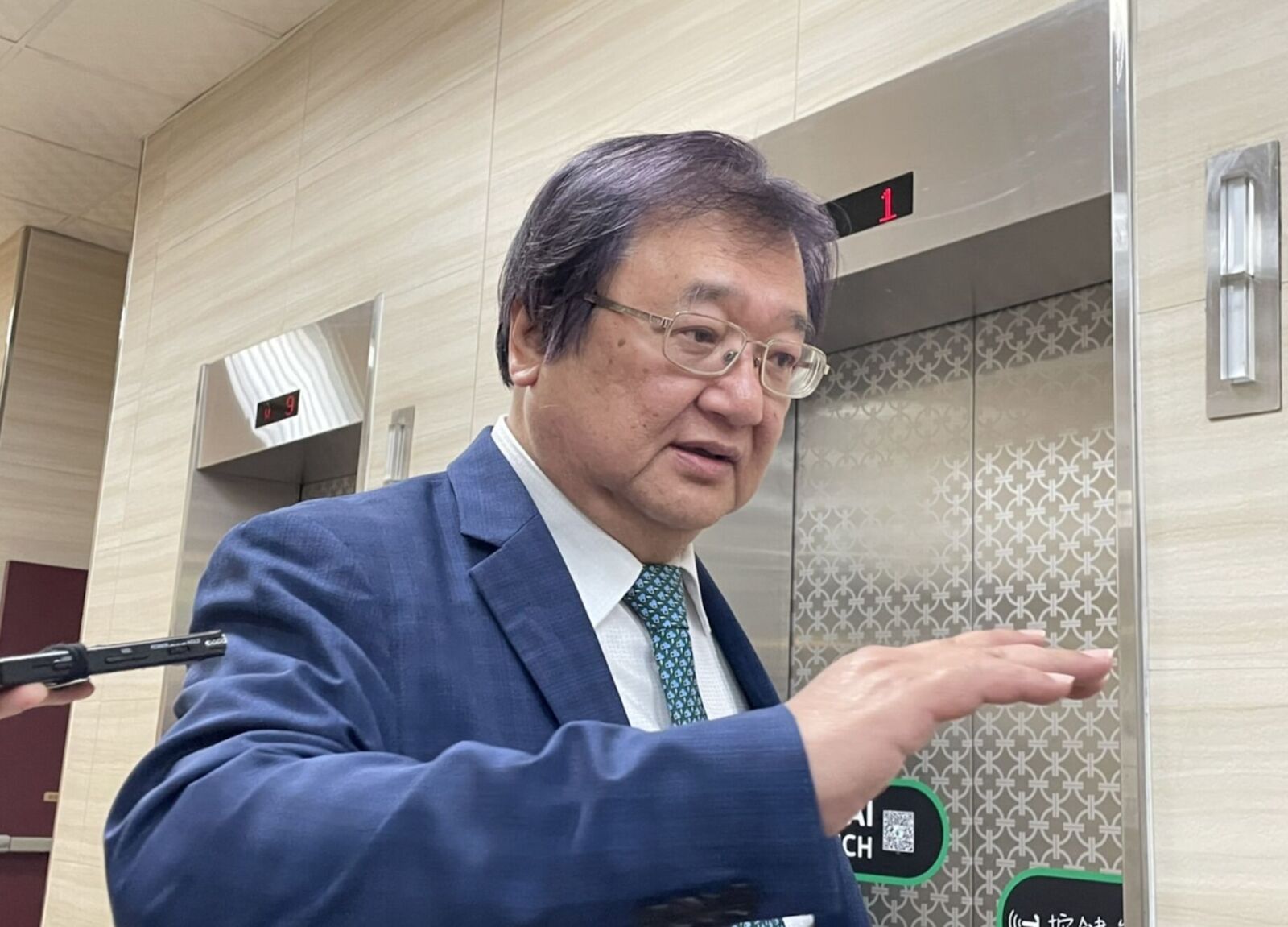 衛福部、醫療工會面對面談! 「護理師跨科支援、護理費進薪資」達共識 210 衛福部、醫療工會面對面談! 「護理師跨科支援、護理費進薪資」達共識 209