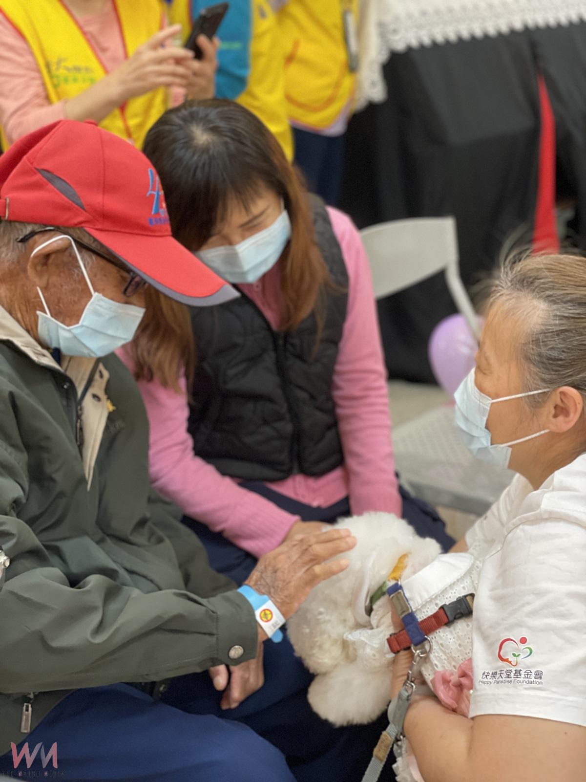 「狗醫生」報到!臺大醫院雲林分院安寧病房引進動物輔助治療 - https://www.watchmedia01.com