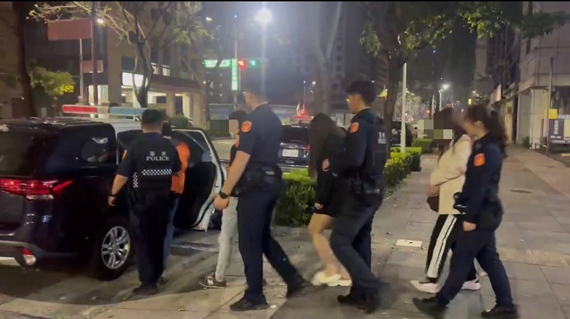 社群平台大打色情廣告 新興警蒐證一舉破獲應召站送辦