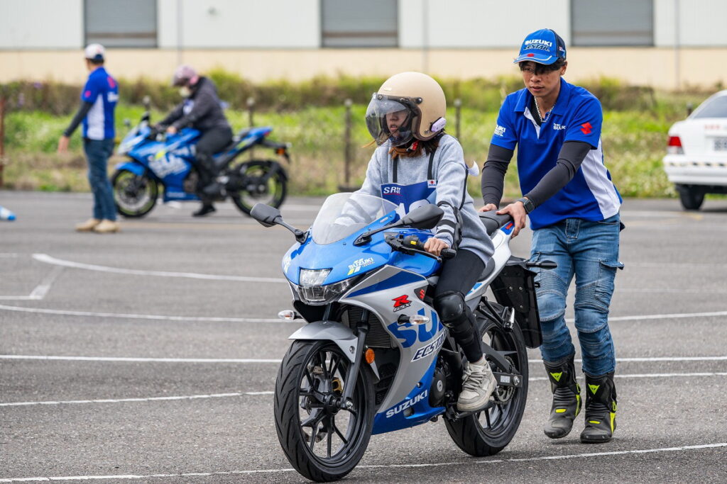 宣導機車交通安全與道路安全駕駛