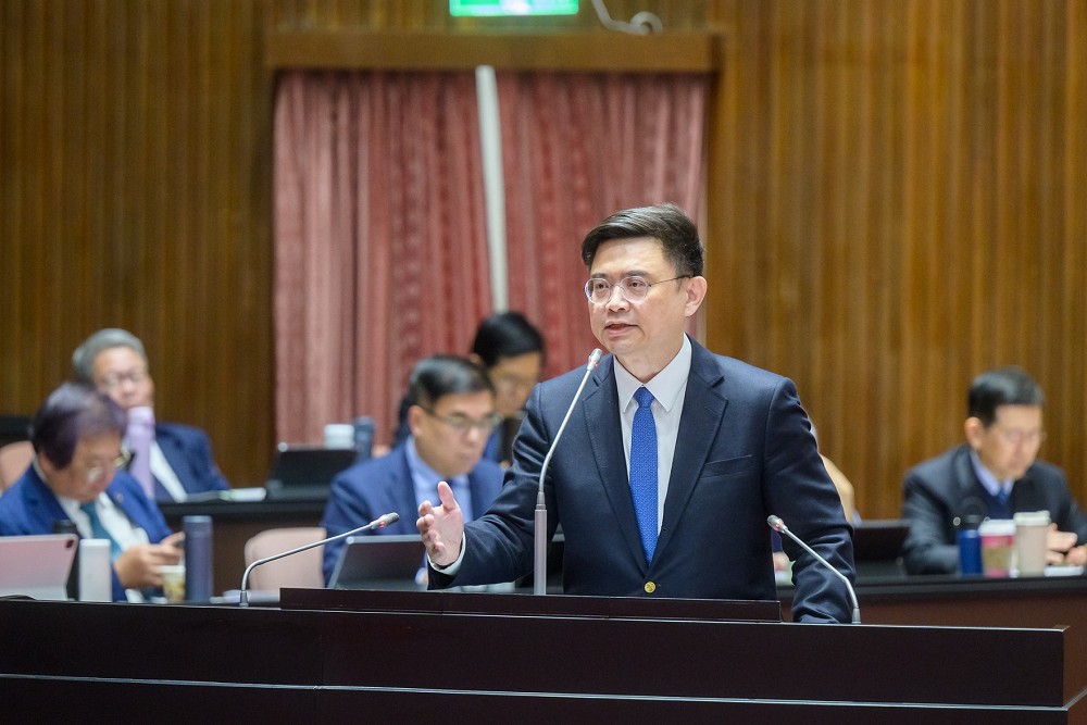 再點名柯志恩讓高雄成最大輸家　賴瑞隆批：怎能不憤怒心痛？ 217