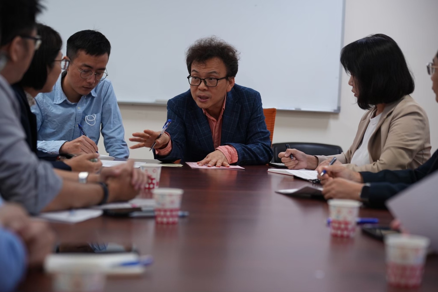 鄭正鈐指出,民進黨政府應該接受覆議結果,依法行政,還給新竹市一個公平合理的財政分配。(圖/鄭正鈐國會辦公室)