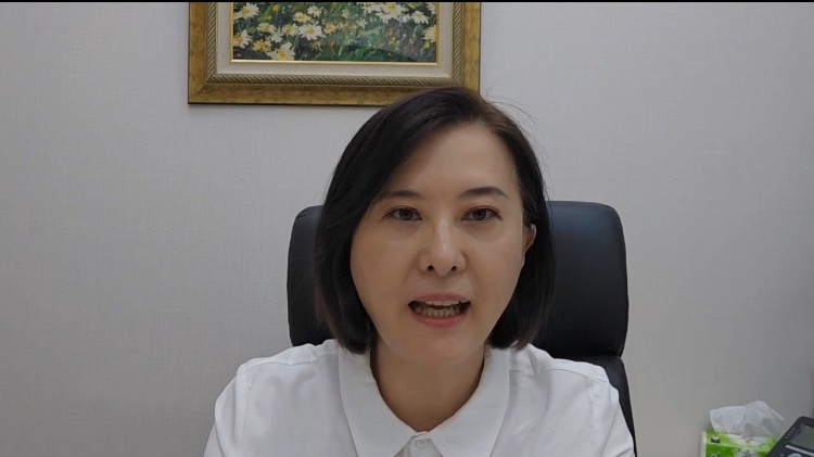 王鴻薇指出,回顧當年2013年發生了洪仲秋的事件,使得當時的民進黨團在林佳龍的領銜之下,率先提出要廢除軍事法庭。(圖/王鴻薇國會辦公室)