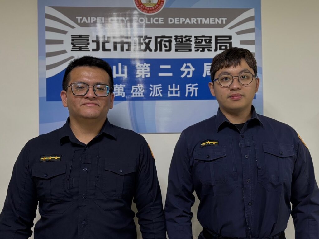 外籍男持假居留證  遭文二警鷹眼識破