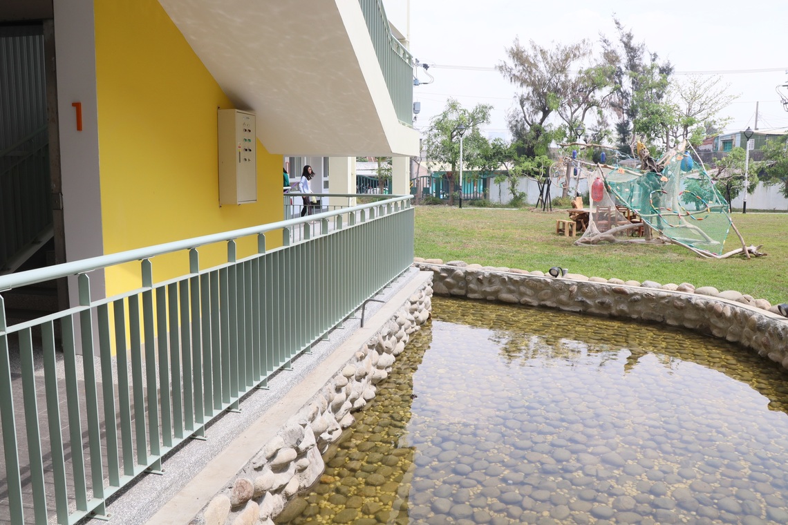 沙洲上的「海洋之星」!旗津國中獲雙金獎的船型新校舍落成啟用。