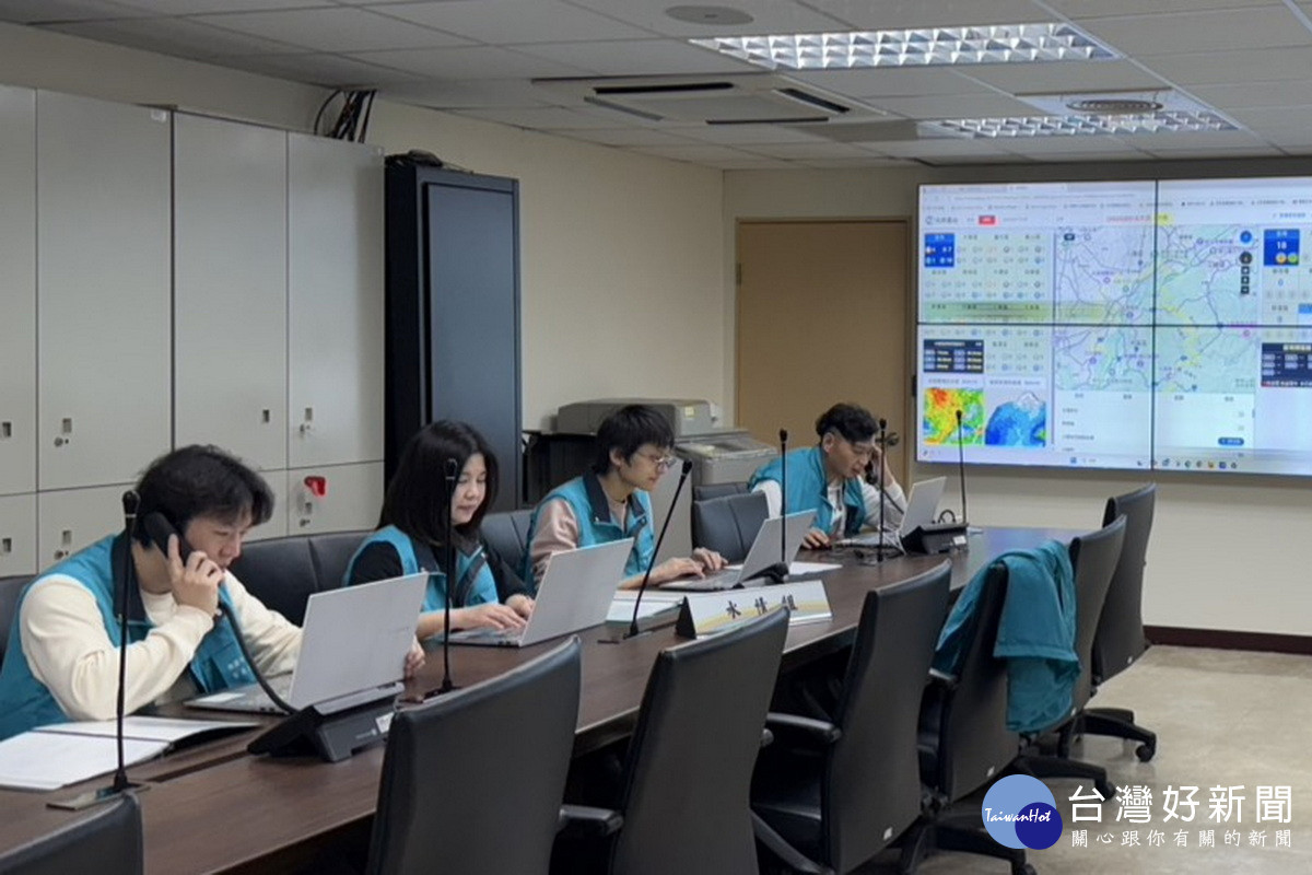 桃園市政府水務局開設水災三級應變中心避免災情擴大。<br /><br />