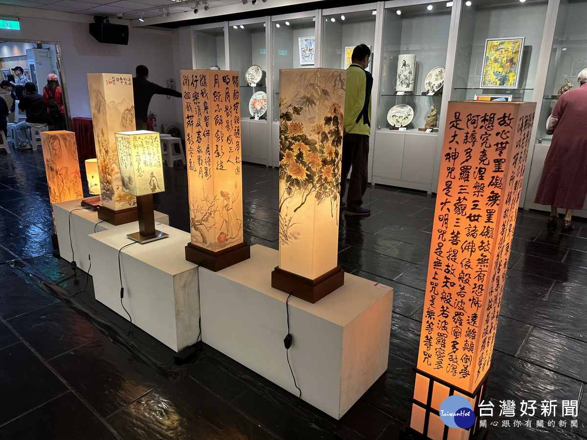 柯耀東將藝術生活化。(記者扶小萍攝)