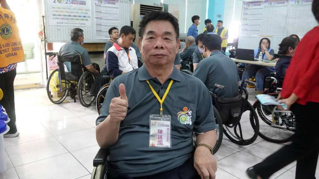 ▲彰化縣脊髓損傷重建協會理事長陳錫令表示，保齡球運動一直是協會積極推廣的項目，每年開設的「保齡球球技培訓班」提供傷友優質的運動培養機會，並鼓勵更多身障者挑戰自我，邁向保齡球運動選手的道路。（記者林明佑攝）
