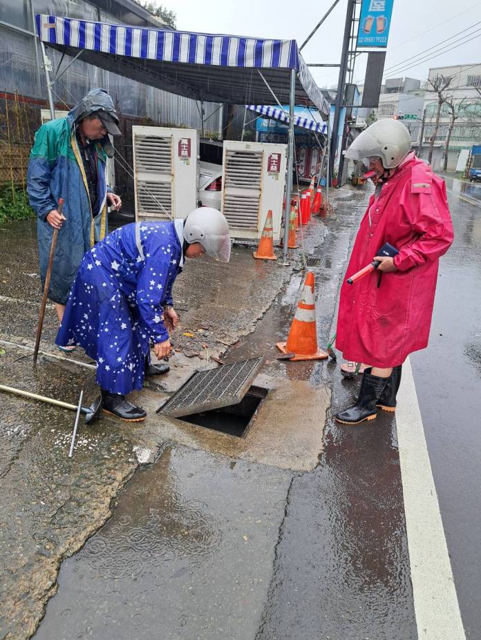 暴雨引發桃園多處淹水災情 這兩區最為嚴重 59 S 240910406 0 0