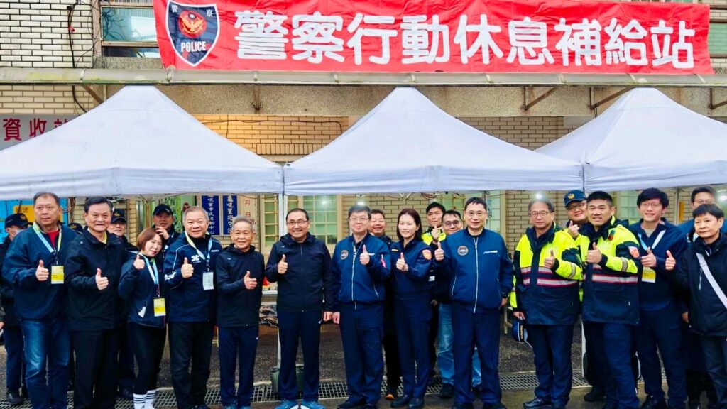 萬金石熱血開跑  新北警角色扮演宣導識詐  超萌警犬也現身