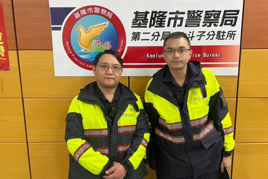 騎士身體不適路倒  警勸阻騎車助送醫