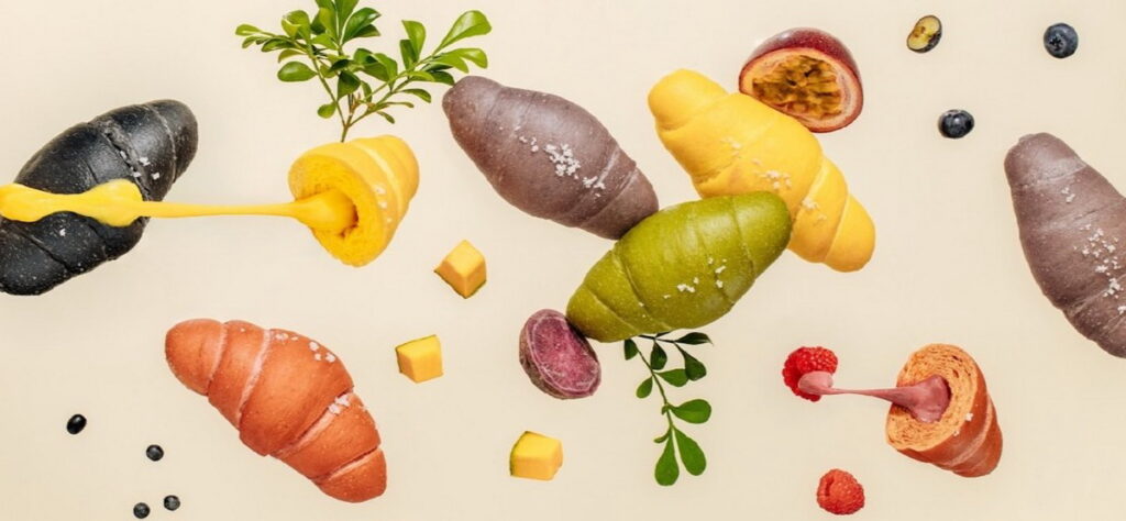 「流心綠拿鐵鹽可頌」以植物性豆乳奶油搭配多種天然食材,提供美味與健康兼具的選擇
