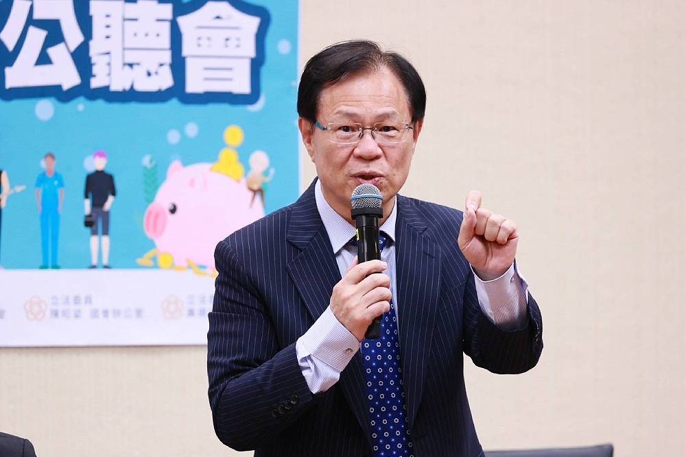電價4月恐喊漲6% 張啓楷要求先追討允能風場400億 216 電價4月恐喊漲6% 張啓楷要求先追討允能風場400億 215