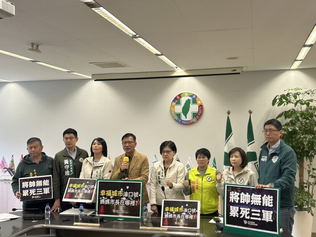 母女逛誠品被冤誣偷竊   盧秀燕、市警局長、誠品道歉