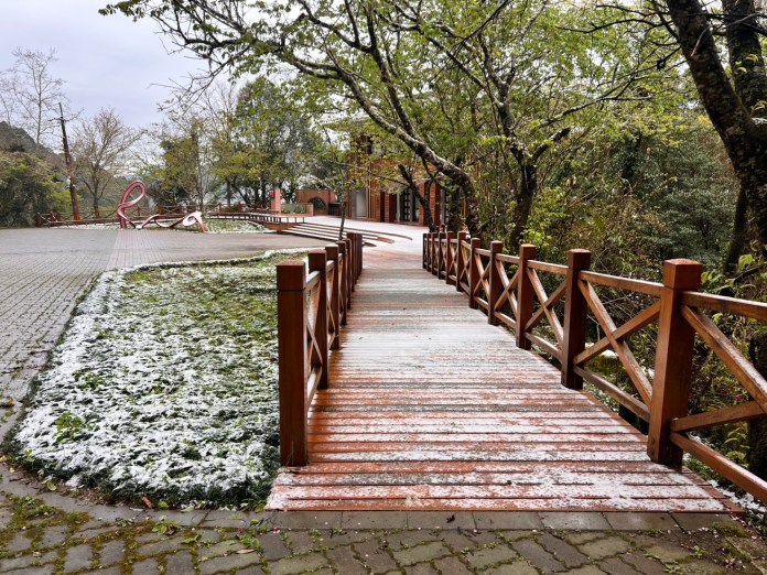 強烈大陸冷氣團來襲 桃園拉拉山降3月雪 71 S 2990380 0 0